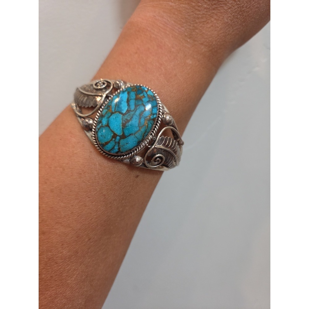 Vintage Native Sterling Silver Turquoise Bracelet